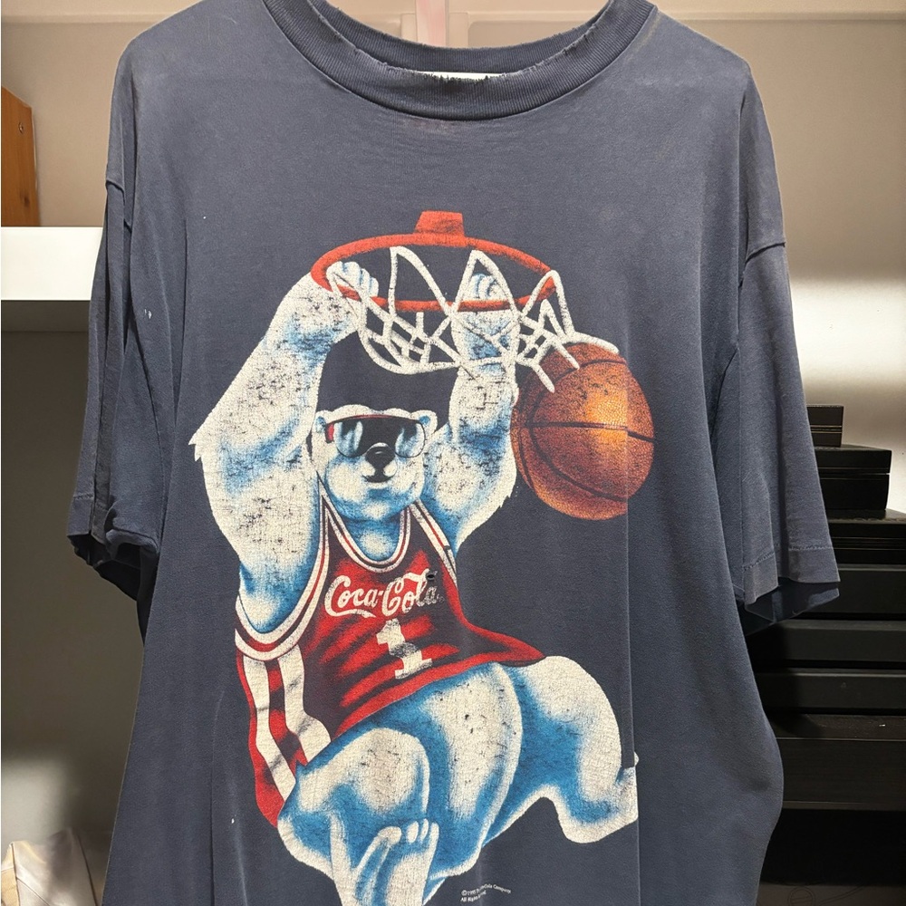 Vintage Coca-Cola BEAR Tee SIZE XL